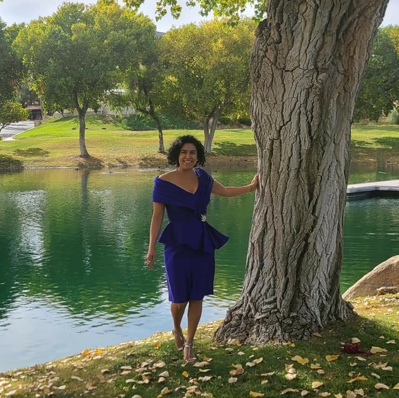 Poshmark - Picture 6 of 8